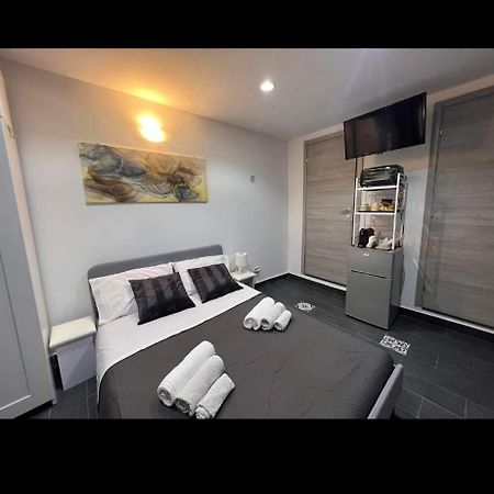 Fra Mauro Home คาตาเนีย ภายนอก รูปภาพ
